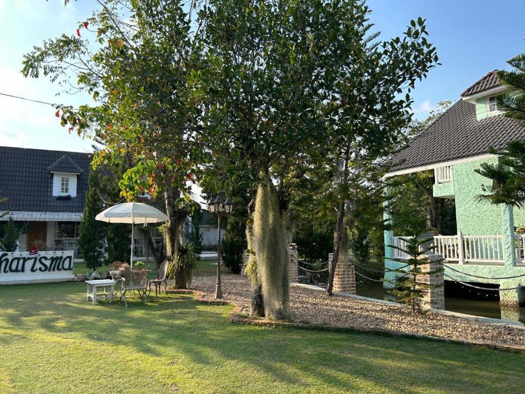 Charisma Resort Suan Phueng Exterior photo